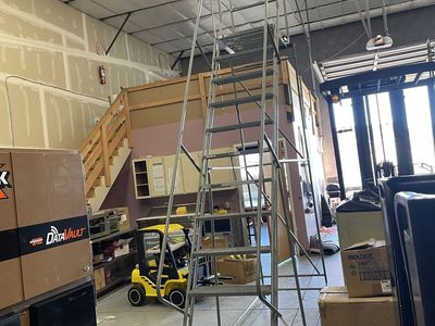 12 Step Rolling Platform Step Ladder