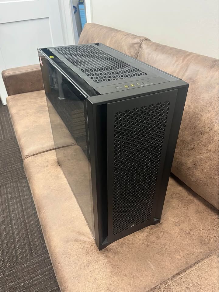 High-End Gaming PC Case | Corsair 5000D