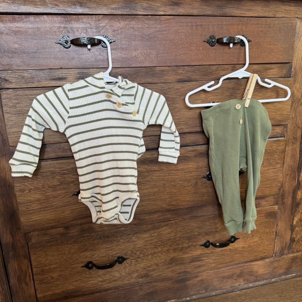Rachel Zoe Baby Striped Green Outfit Set 6/9 month