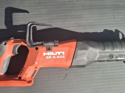 HILTI 22V sawzall