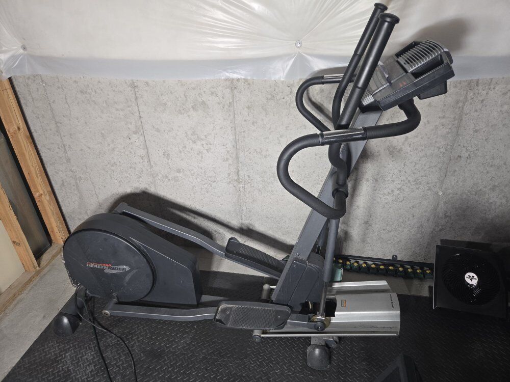 Free Elliptical fitness exercise