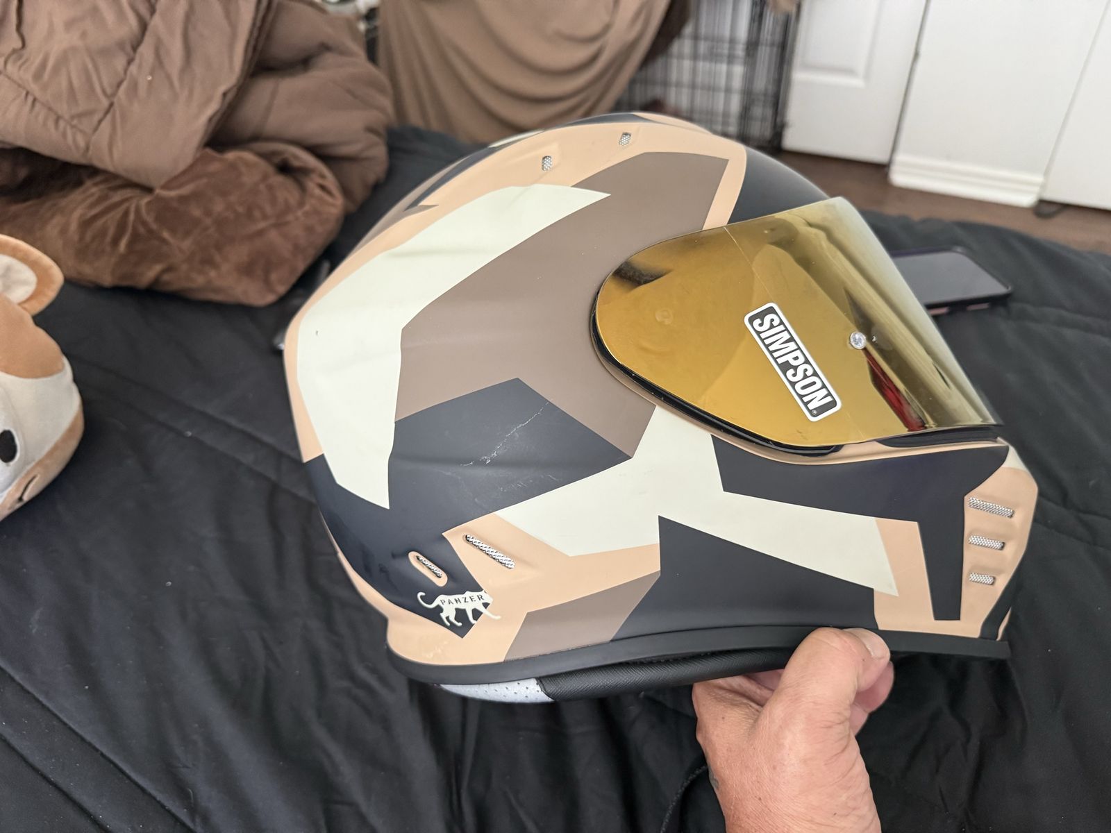 Main image 3