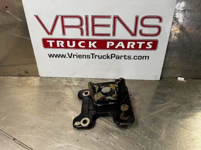 Caterpillar 3406E Right Engine Mount for a Kenworth