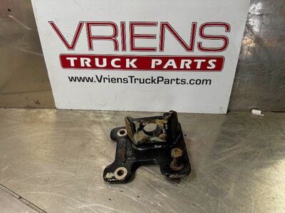 Caterpillar 3406E Right Engine Mount for a Kenworth