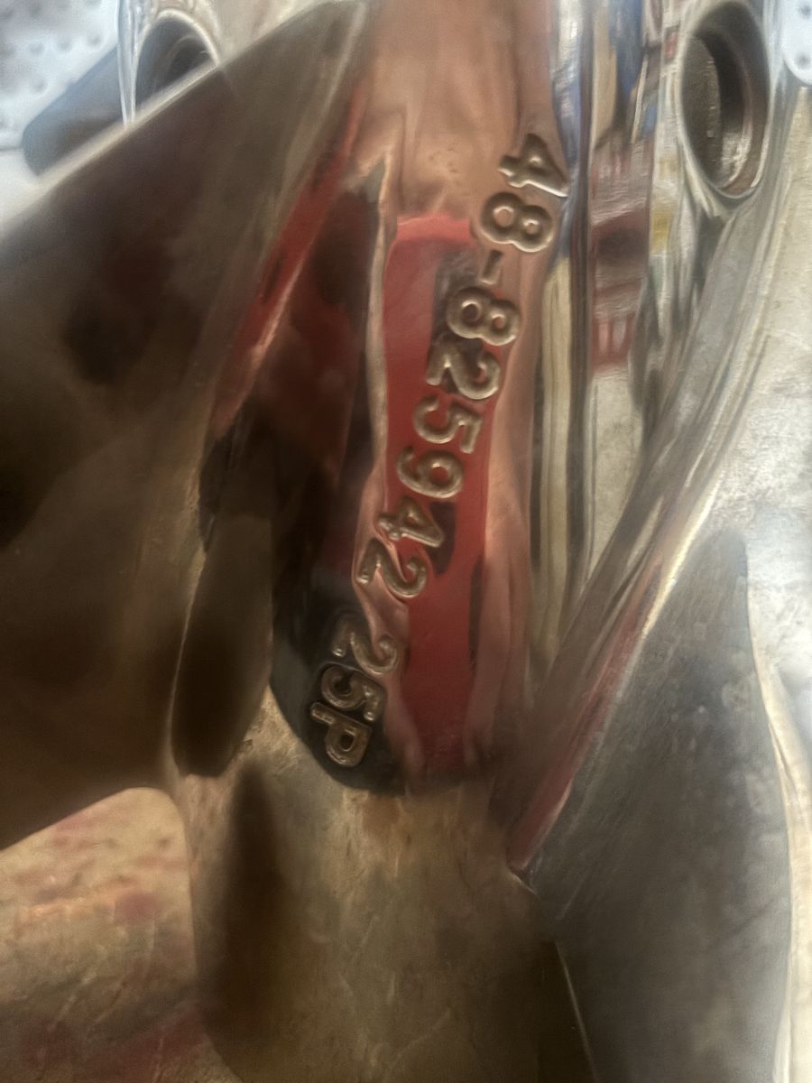 4 Blade 25 Pitch Trophy Mercury Prop