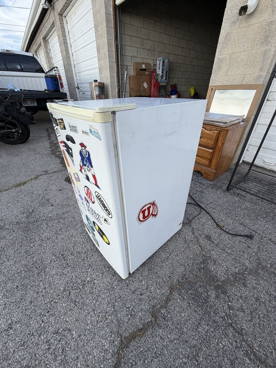 Used Kenmore White Mini Fridge For Sale