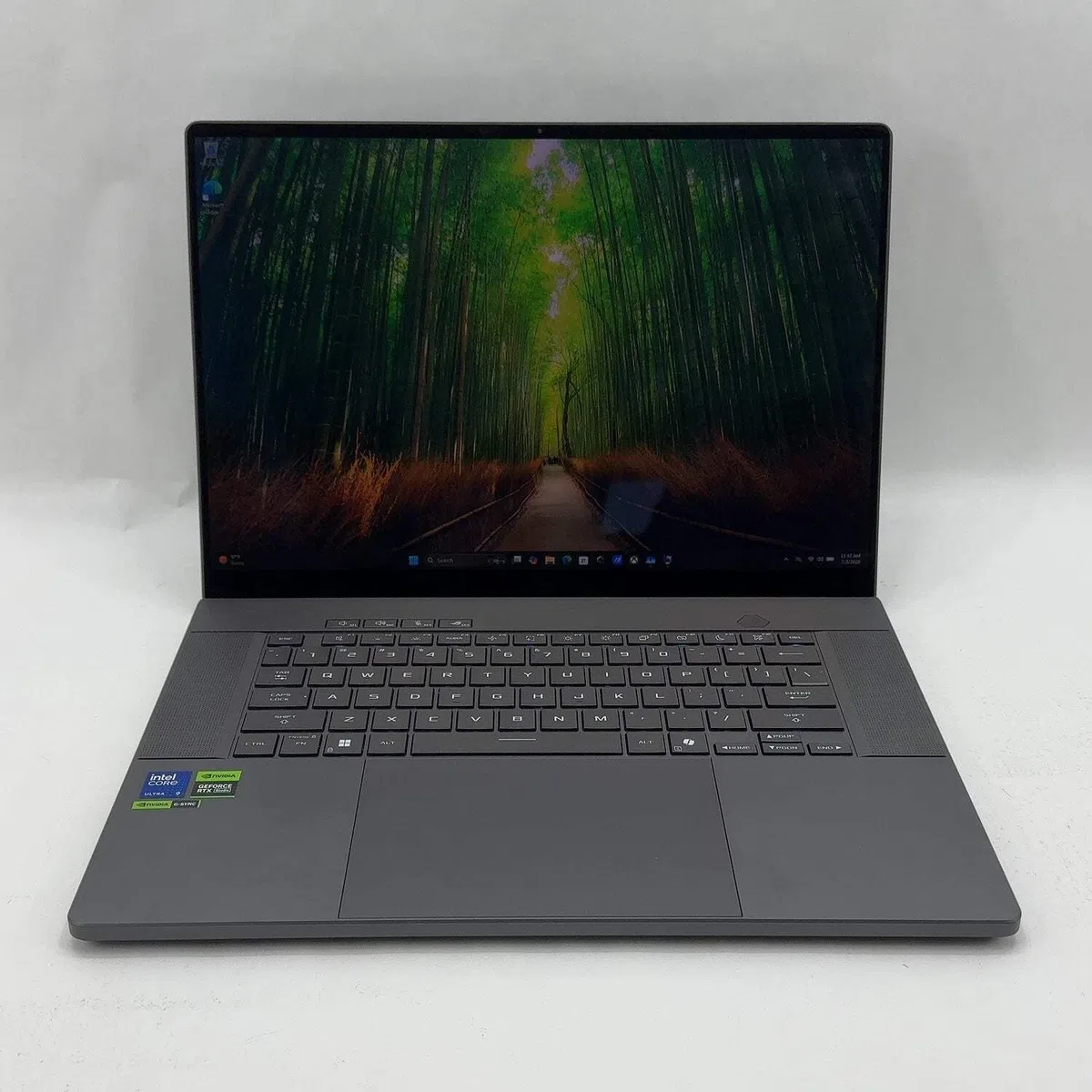 ASUS ROG Zephyrus G16 (GU605CR) 2025 Eclipse Gray