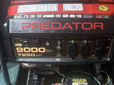 Predator 9000W Peak 7250W Running Portable Gas Generator - Good Condition
