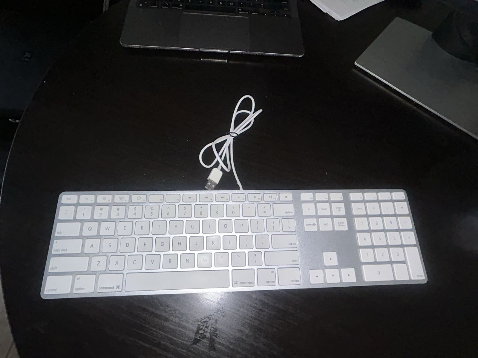 WORKING VINTAGE 2007 Apple OEM A1243 Slim Aluminum USB QWERTY Keyboard + 10-Key