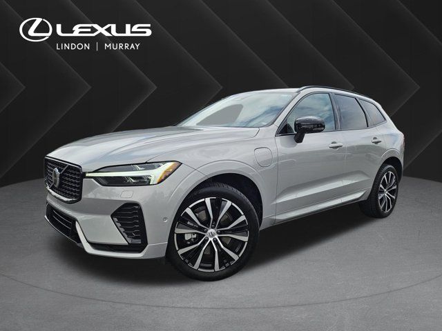 2023 Volvo XC60 Recharge T8 Plus Dark Theme