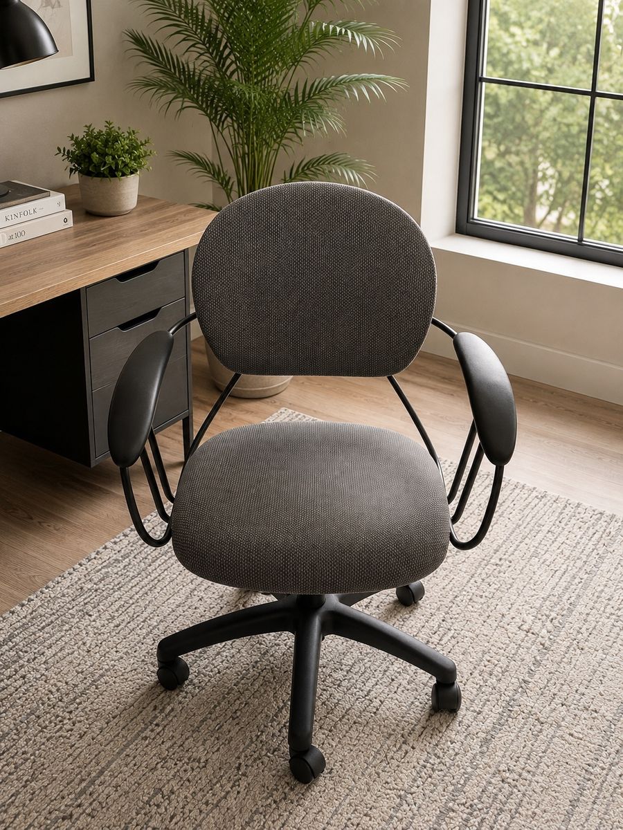 Steelcase USA Made Gray Fabric Rolling Office Chair with Black Metal Frame and Armrests