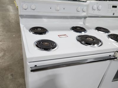 Hotpoint Electric Range Stove - White, Coil Burners, Used Good