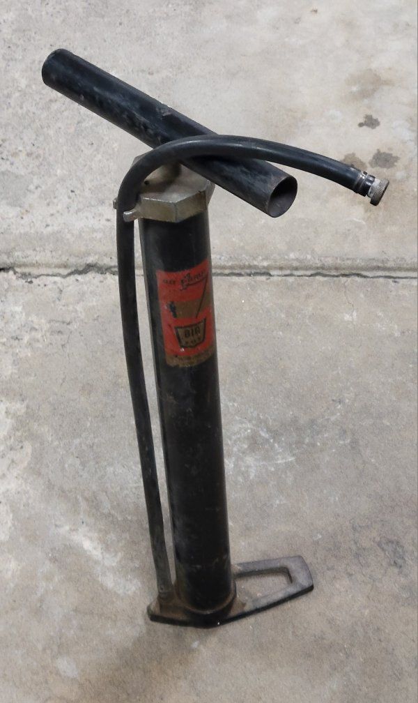 Vintage Big Boy No. 7 Manual Air Pump Bicycle Tire Floor Pump