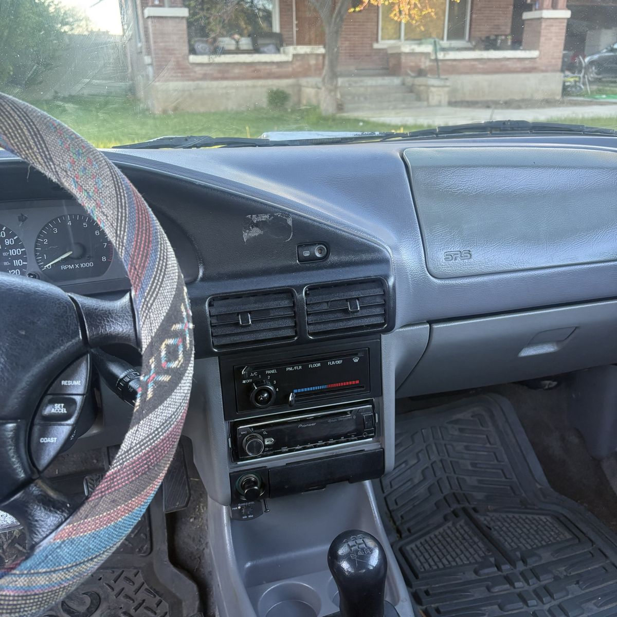 Main image 7