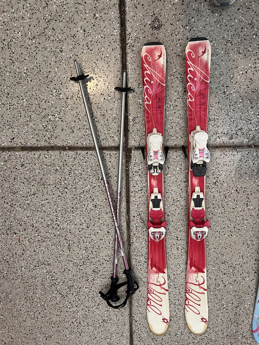 Volkl Chica Jr. Skis with Marker 4.5 Bindings & Poles - 120cm - Pink/White - Used