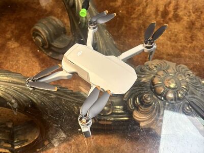 DJI MINI2 drone for parts ..