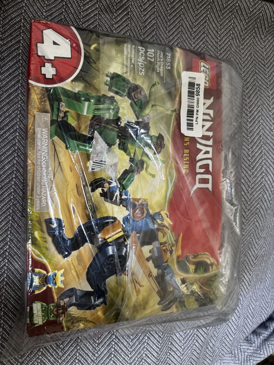 LEGO Ninjago Jay's Dragon Mech Fight 71853 (107 Pieces)