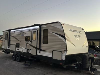 2019 Keystone Hideout 28BHSW