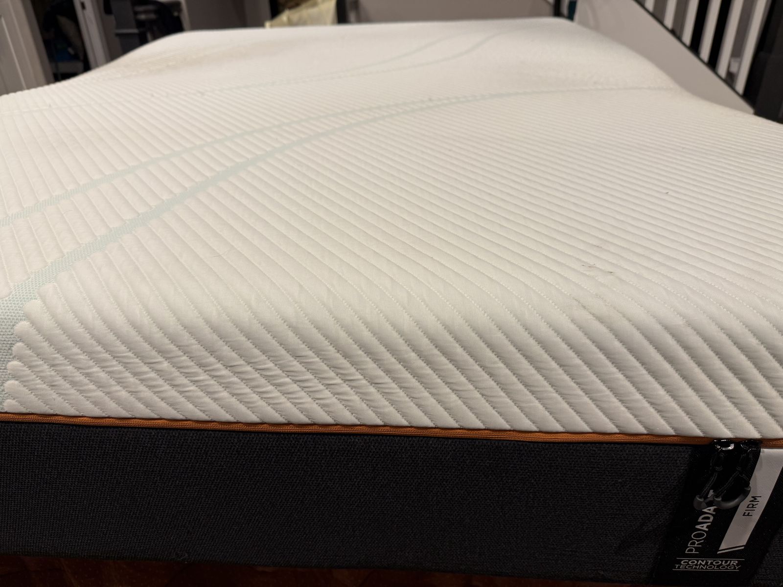Temper pedic pro adapt firm with adjustable base 