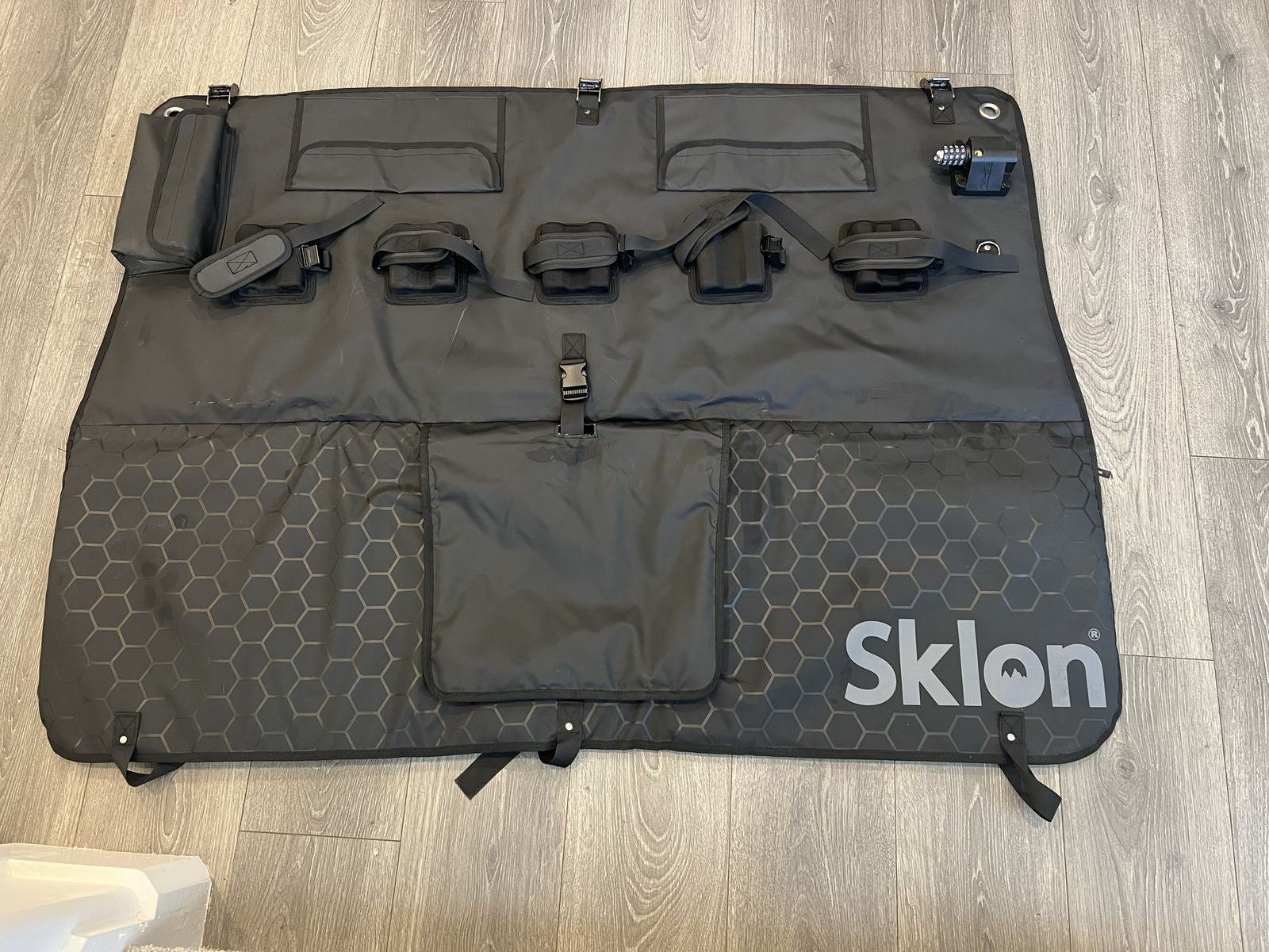 Sklon Tailgate Bike Pad with Anti-Theft Lock - Mid-Size Trucks