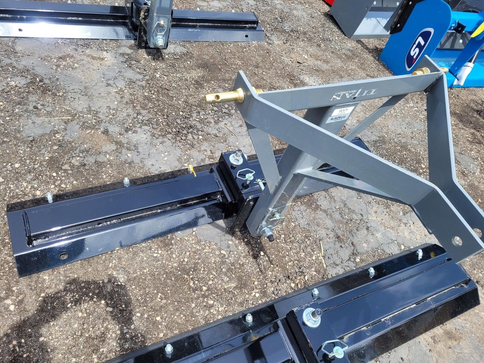 Titan 6' Grader Blade