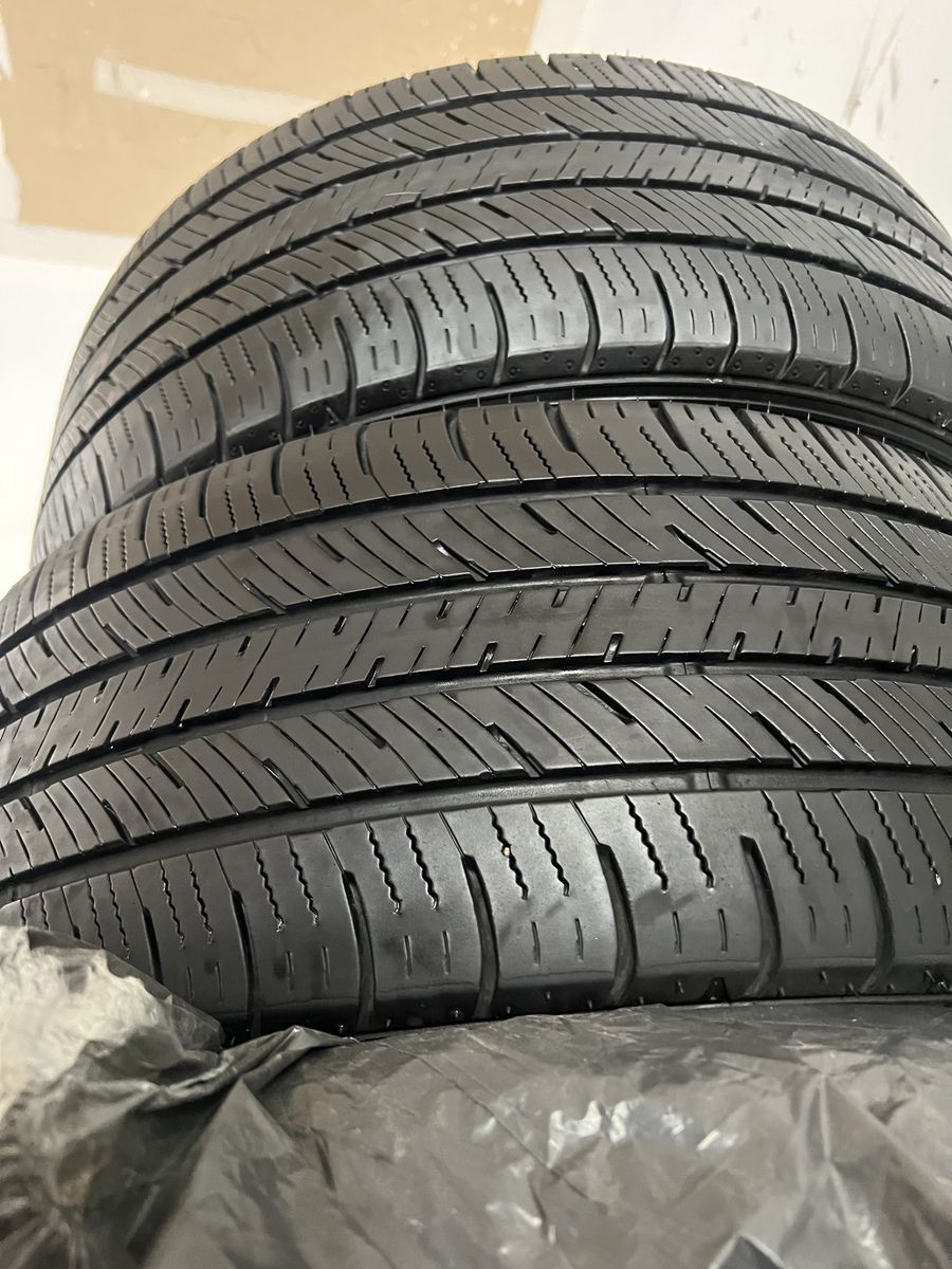 Set of 4 Sincera SN250 A/S 225/45R17 All-Season Tires - Excellent Condition