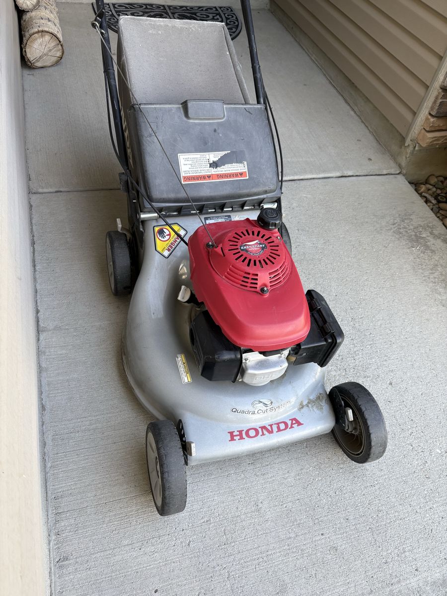 Honda HRR216 Lawn Mower