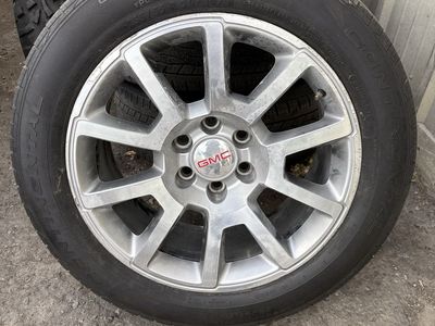 Used wheels and tires 2020 GMC YUKON