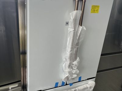 OPEN BOX DISCOUNTED - CAFÉ™ 23.1 Cu. Ft. Smart Counter-Depth French-Door Refrigerator