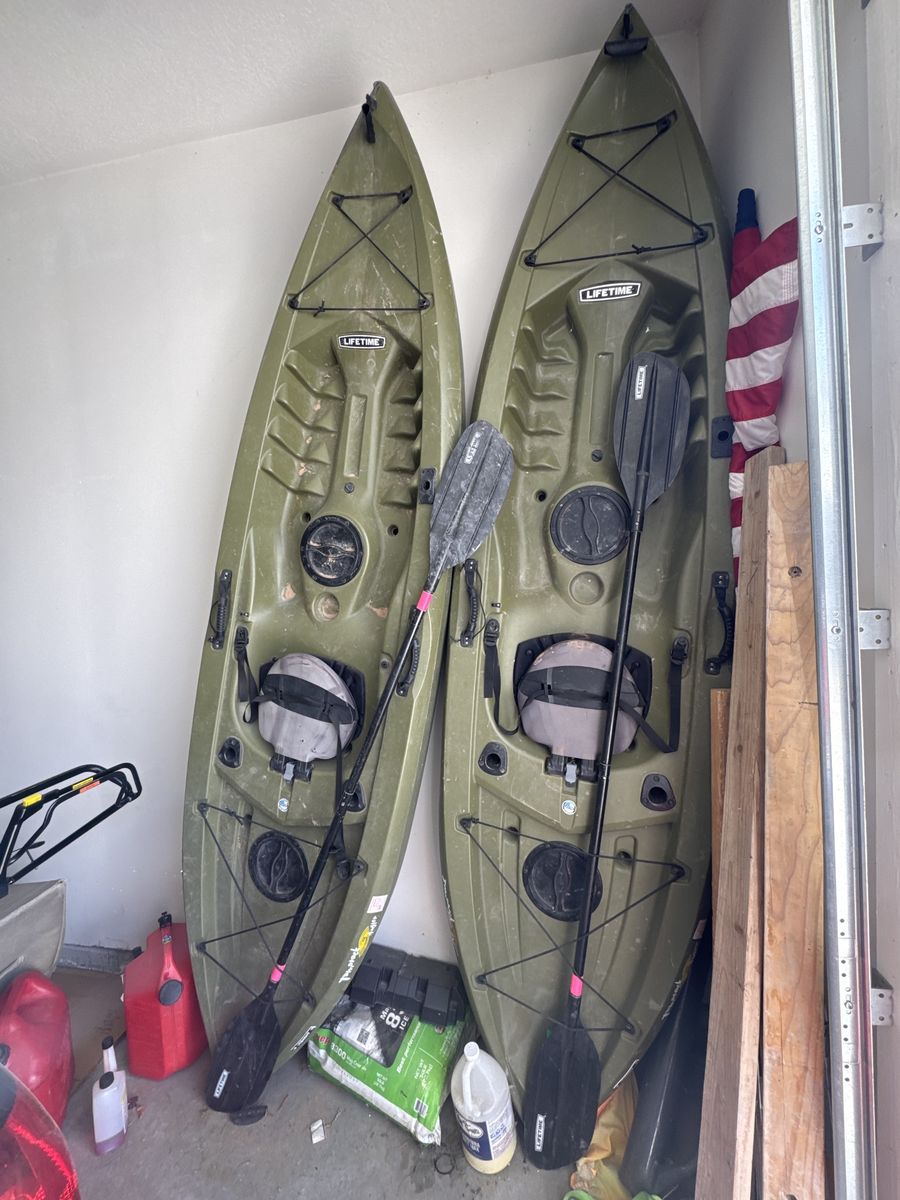 Lifetime Tamarack Angler Kayak