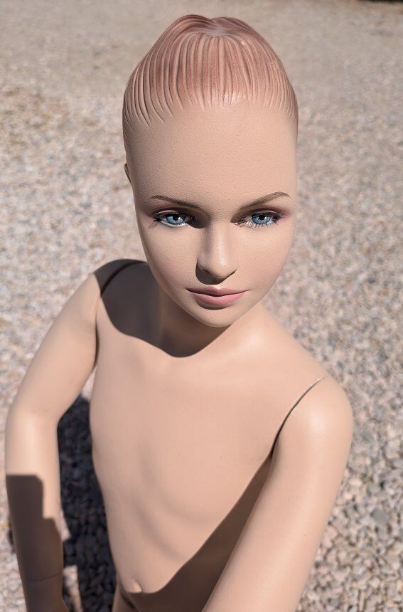 Mannequin, Youth Female Girl. Store Display, Realistic Face. Missing Hand