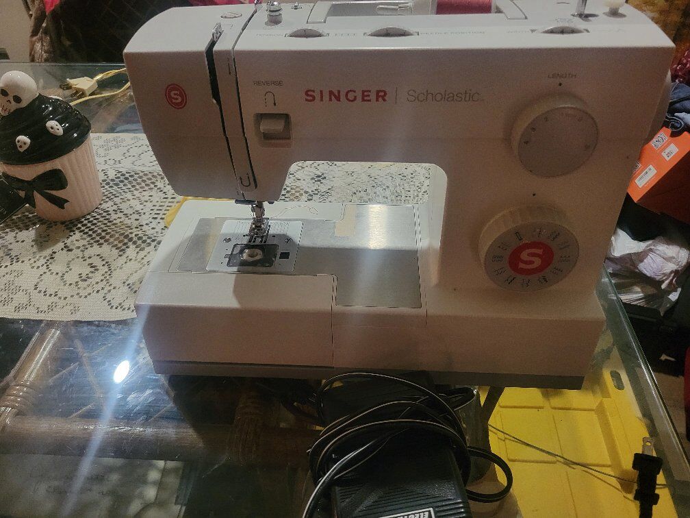 Singer model 5523 sewing machine