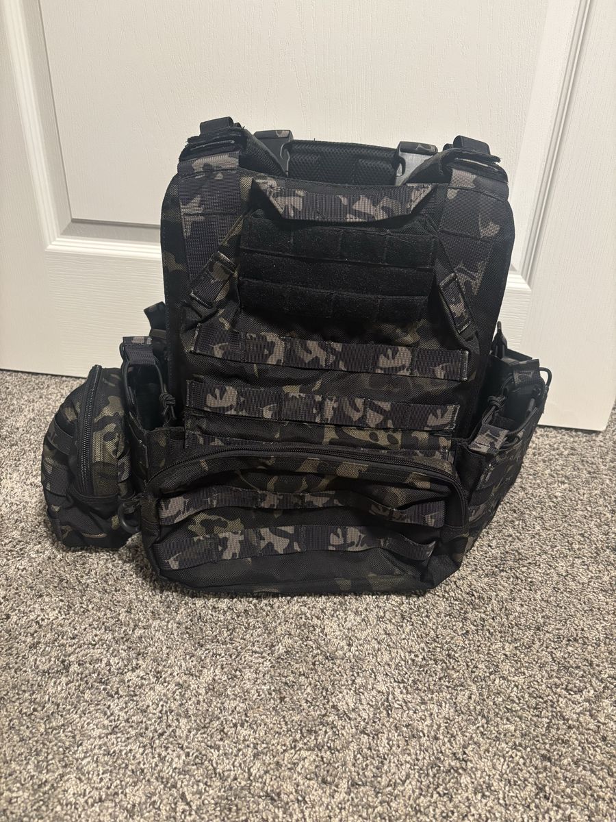 Tactical Plate Carrier Vest - Black Multicam Camo, Adjustable, Molle System