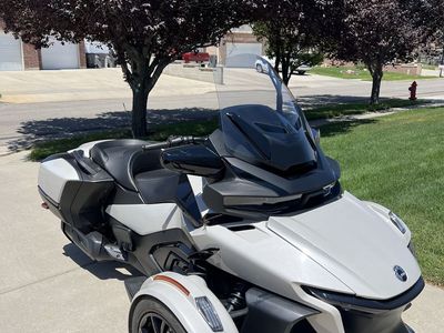 2021 Can-Am Spyder RT