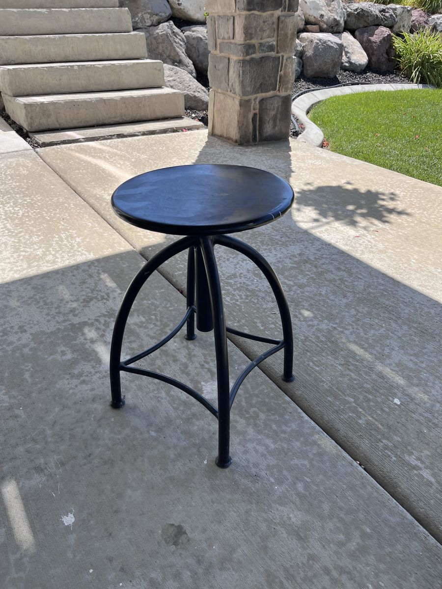 Heavy Duty Adjustable Height Black Metal Shop Stool