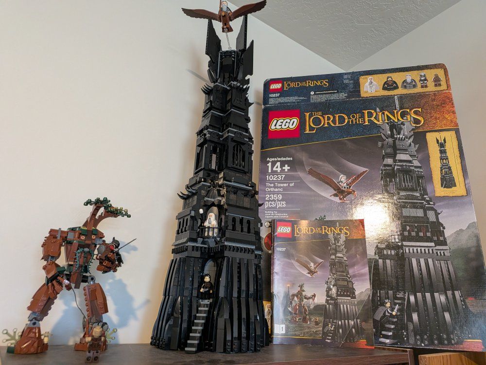 LEGO Lord of the Rings 10237 Tower of Orthanc Set 10237