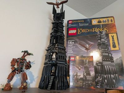 LEGO Lord of the Rings 10237 Tower of Orthanc Set 10237