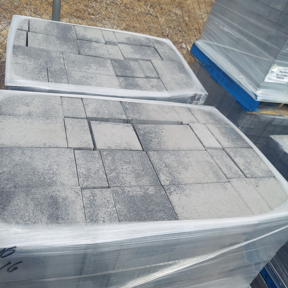STARDUST ENCORE PAVERS (8x12,8x8,4x8)