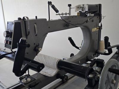 Gammill Classic Long Arm Quilting Machine with Frame - Used