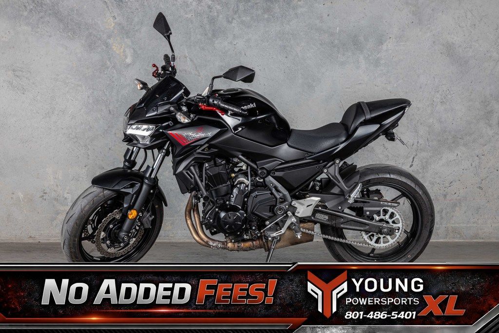 2020 Kawasaki Z650 ABS Metallic Black/Metallic Flat Spark Black