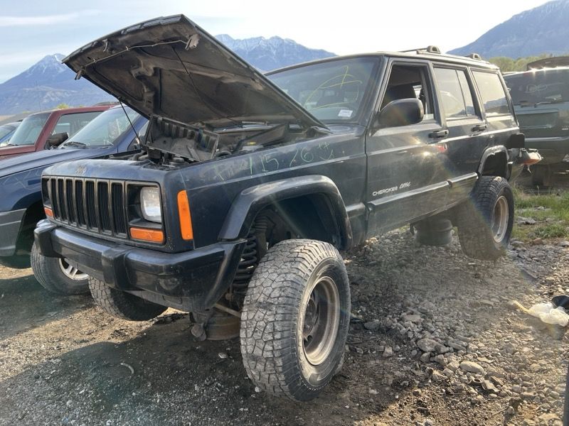 New Arrival - 2000 Jeep Cherokee Parts