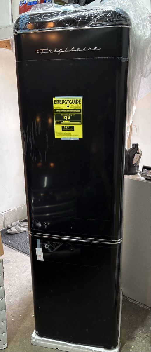 New Frigidaire - Retro style