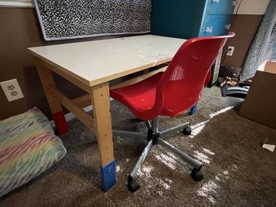 Child’s Play Desk