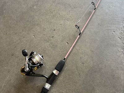 Accucast ACR-105WA Spinning Ice Fishing Reel and Rod