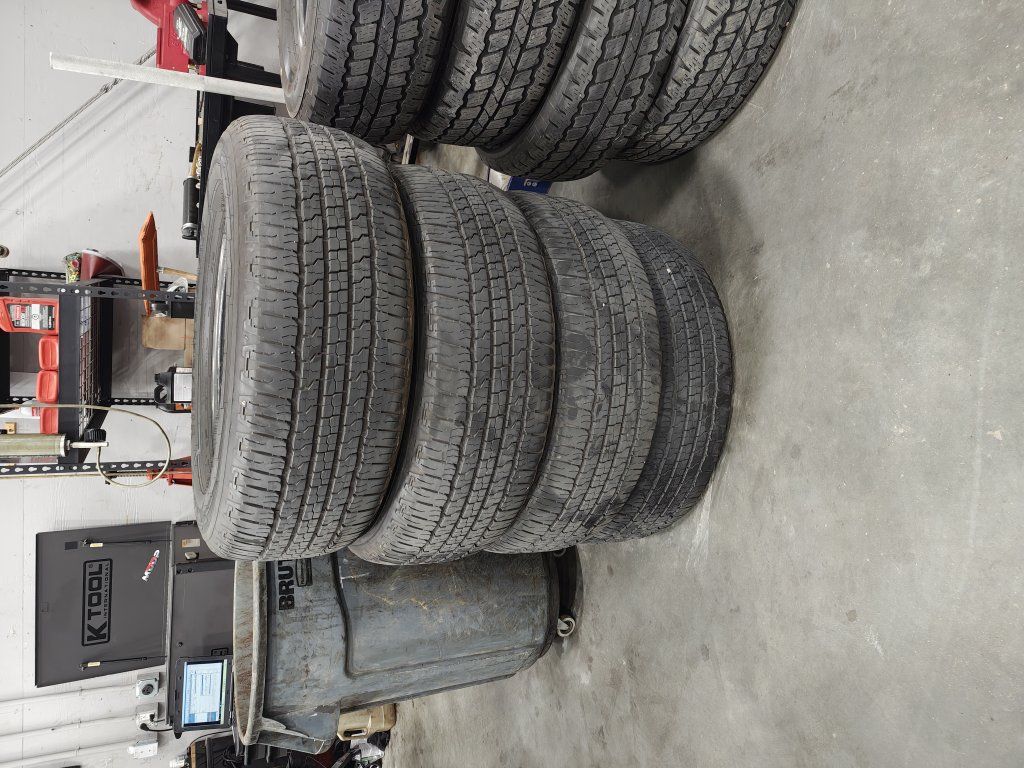 Goodyear Wrangler 265/65R18