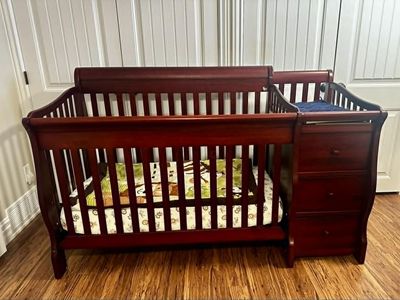 4 in 1 Crib to Toddler Bed with Storage