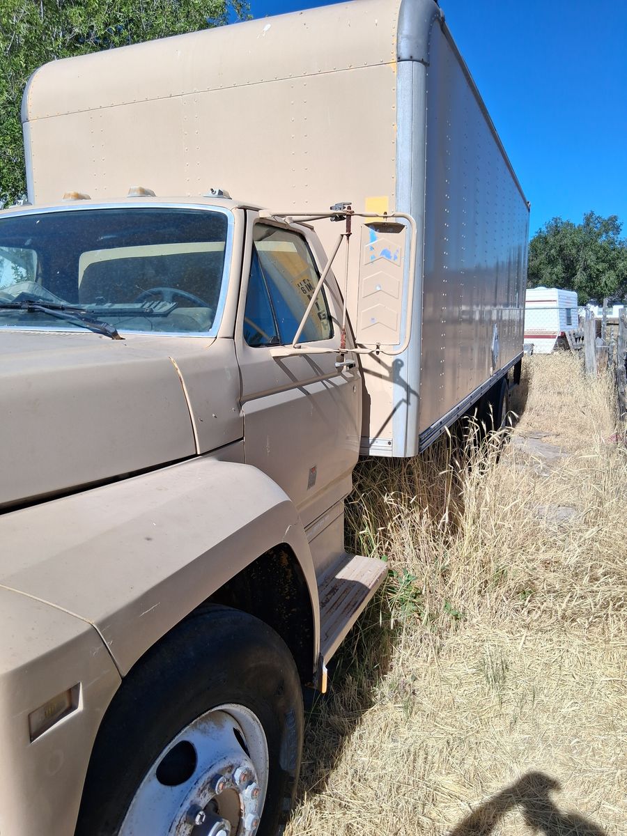 1981 ford box truck
