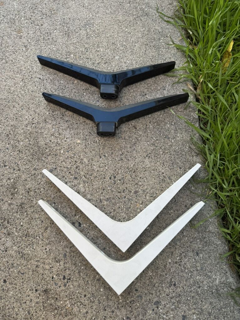 Legs for a Samsung and Hisense plasma TV