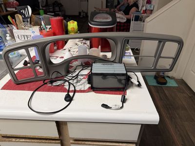 99-02 gmt 800 double din stereo bundle