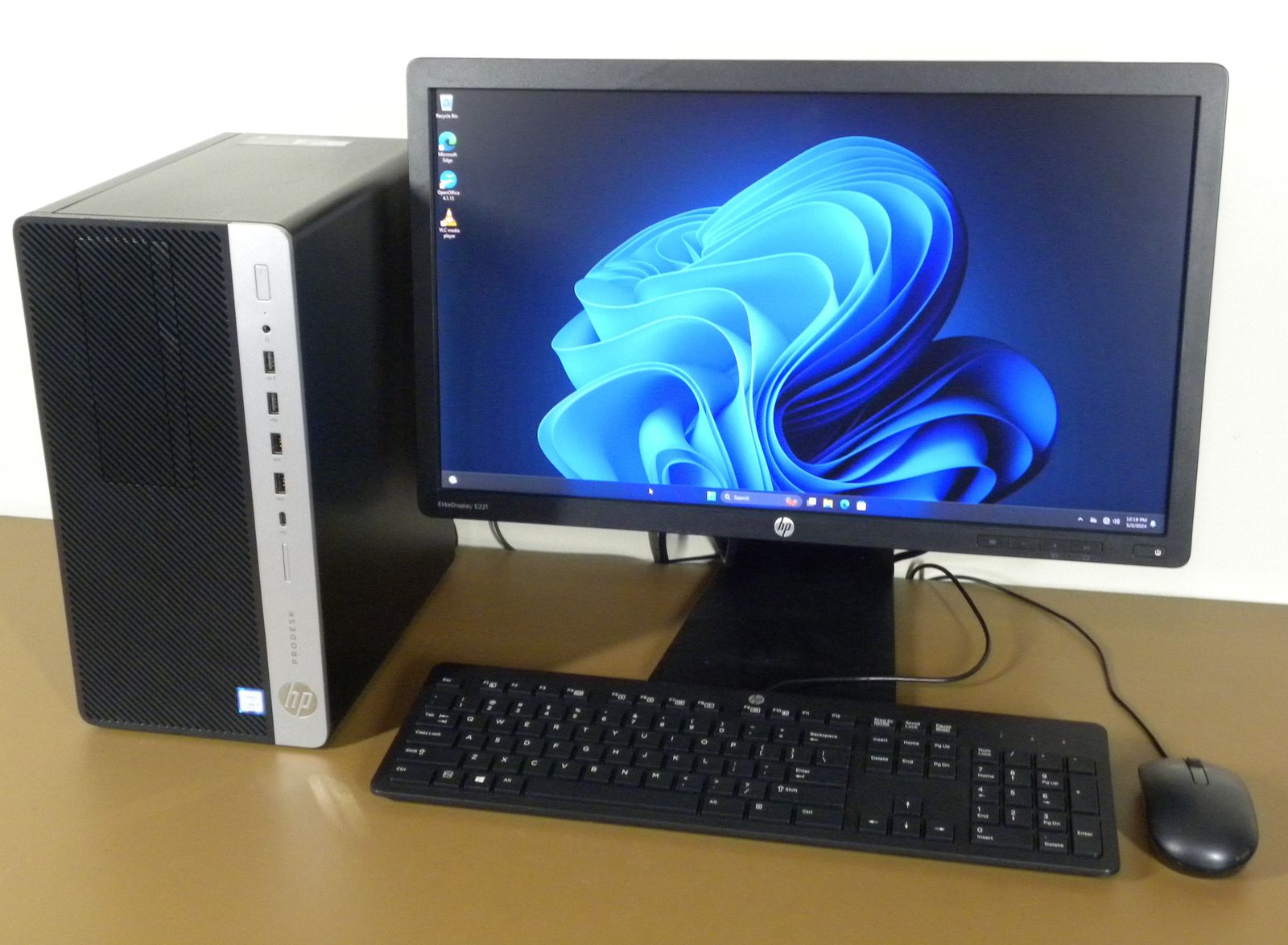 HP ProDesk 600 G4 i5 8500 256GB M.2 SSD / 1TB 16GB AMD R7 350x 4GB